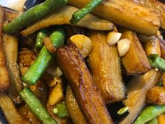 -老长沙湘菜馆(凤凰路店)