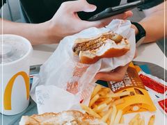 -麦当劳(哈西万达店)