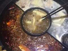 -重庆德庄火锅(体育中心店)