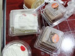 -红宝石·鲜奶小方·海派西点房(控江店)