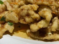 -老码头黑皮肘子锅包肉(赣水路店)