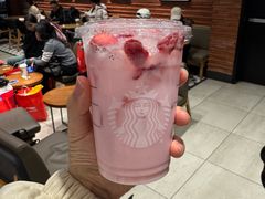 -星巴克(上海虹桥新天地二店)