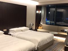 -上海龙之梦万丽酒店