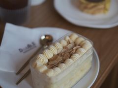 -DOUBLE HAPPINESS 双喜面包咖啡