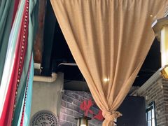 -东口码头·烧鸽子·鱼头泡饼·地方菜(金鹰悦城店)