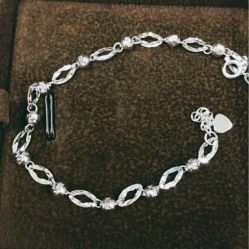 -六福珠寶(苏州人民商场店)