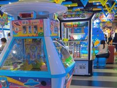 -反斗乐园π·电玩·高空拓展·蹦床(龙华天虹店)