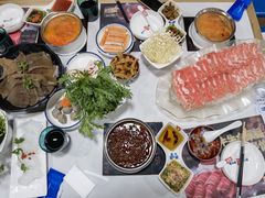 -魔法帽酱料牛肉小火锅(米兰店)