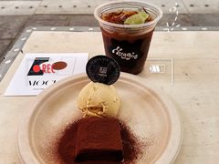 -HUGS coffee(东区店)