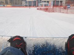 -荣盛康旅野三坡滑雪场