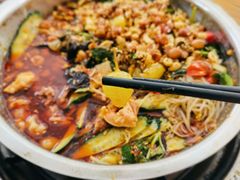 -周良天山牛杂城(天山路总店)