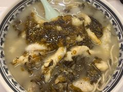 -明呈黄鱼面馆(斜土路店)
