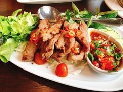 -Chom Cafe and Restaurant