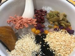 -谭鸭血老火锅(七宝万科广场店)