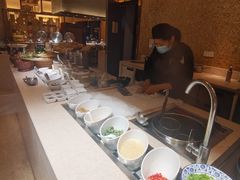 自助调料区-鲁商铂尔曼大酒店·铂丽自助餐厅