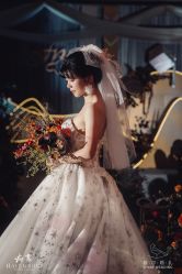 点击看大图 -MANLI BRIDAL婚纱