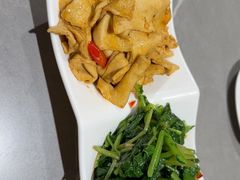 -郑享吃烧烤烩面(红专路店)