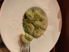 意式土豆团配虾仁罗勒叶酱-LIBERO(张虹路店)