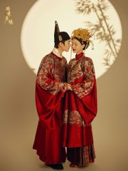 -樱花婚纱摄影