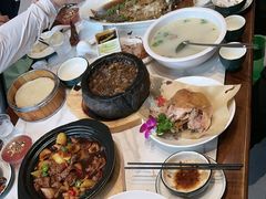 -梅利汴京烤鸭•开封豫菜地标店(东大街店)