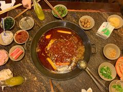 -星鸿社重庆老火锅(燃灯寺分店)
