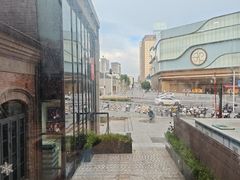 -何师傅美蛙鱼头(汉街店)