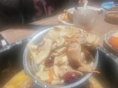 -蘑界·野生菌火锅(深业上城店)