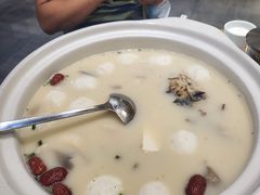 -黄泥岗·地道湖北菜(奥特莱斯店)