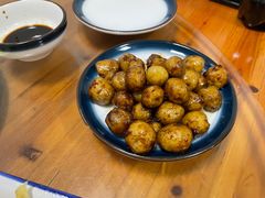 -大树下饭店(春晓镇慈岙社区卫生服务站南)