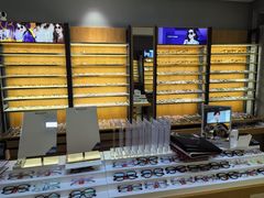 -优医视平价眼镜蔡司依视路折扣工厂店(德胜门店)