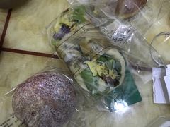 -乐兹薇尔高端烘焙店(海宁西田城店)