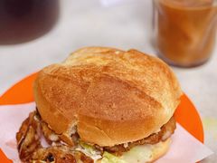 经典猪扒包-新南新咖啡美食(南新花园店)