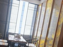 -罗浮宫酒店