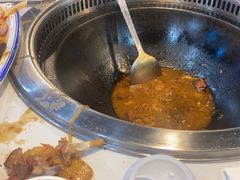 -哈尔滨烧烤·山河村铁锅炖(交大店)
