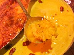 金汤板栗鸡鸳鸯锅-朱光玉火锅馆(正弘城店)