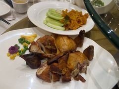 -艳阳天民俗村(公园路店)