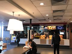 -麦当劳(哈西万达店)