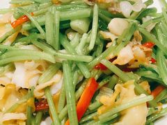 -鑫真味私房菜馆