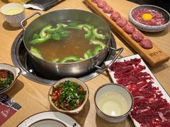 -牛人日志·鲜牛肉骨汤火锅(万科里瑧店)