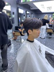 -藤野造型专业烫染接发