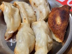 -黄阿姨锅贴大王(万航渡路店)