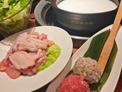 走地鸡-大良毋米粥 · 粥底火锅(岭南天地店)