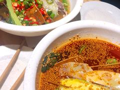 叶婆婆钵钵鸡-嘉州叶婆婆钵钵鸡(建设路店)