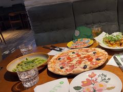 -JINNS锦时 steak&pizza(浸信会礼拜堂旧址店)