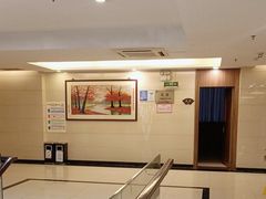 -东豪园林海鲜酒家(南港路辅路店)