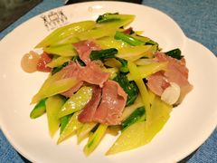 -香巴拉云南餐厅(华莱坞店)