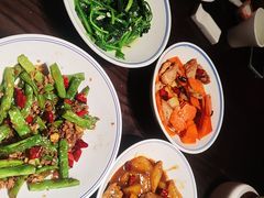 -丽华园·武汉地标楚菜餐厅(青山江滩店)