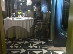 -贝勒爷·酥不腻烤鸭