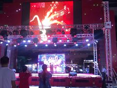 -绿地风尚天地广场