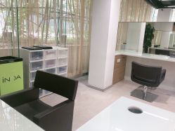 -CARR SALON